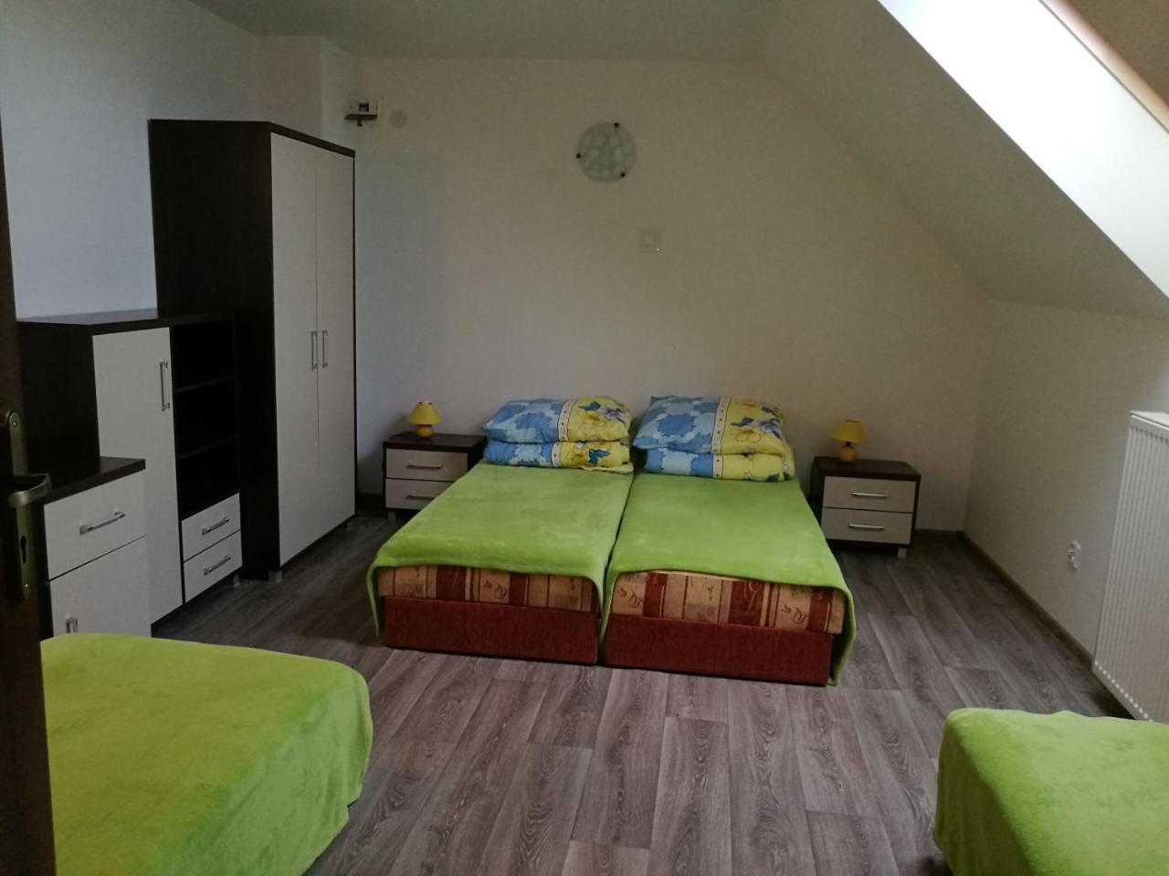Dom Wczasowy Pieciu Pomostow I Domki Letniskowe Czaplinek Extérieur photo
