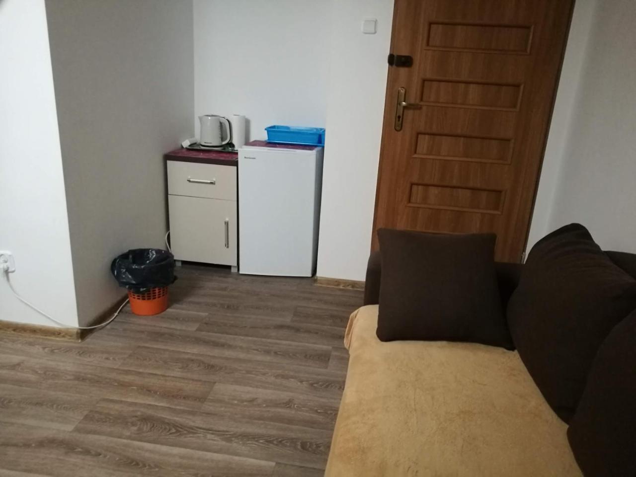 Dom Wczasowy Pieciu Pomostow I Domki Letniskowe Czaplinek Extérieur photo